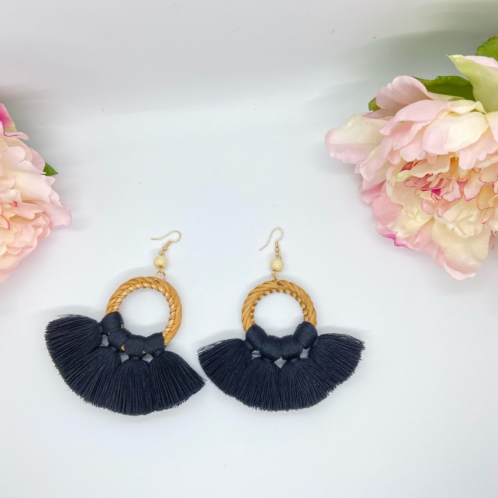 Rattan inspired tassel drop earring